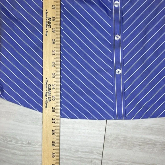 CHICO’S coolmax all season no-wrinkle button up blouse Blue Pinstripe sz 14 top - Picture 6 of 8